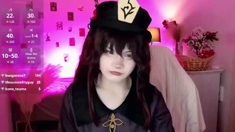 Alice online show from August 12, 3:03 pm