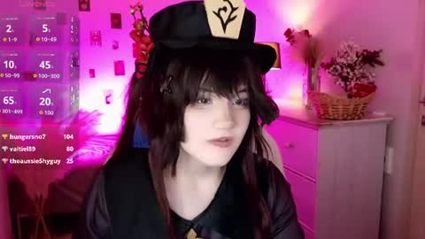 Alice online show from August 12, 7:38 pm