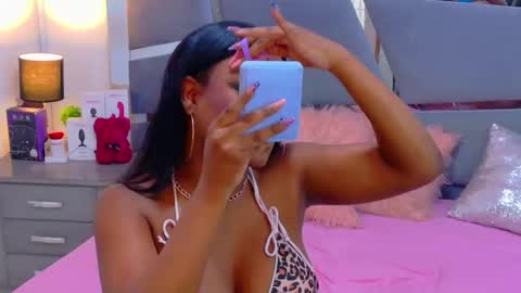 lorraine_johnson online show from June 1, 3:15 pm