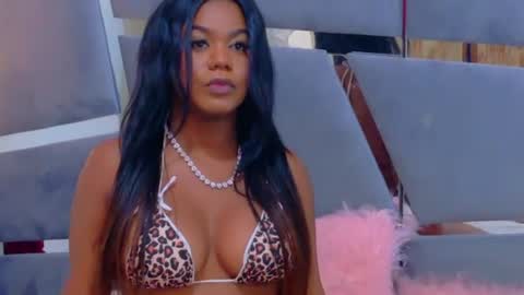 lorraine_johnson online show from June 20, 7:25 pm