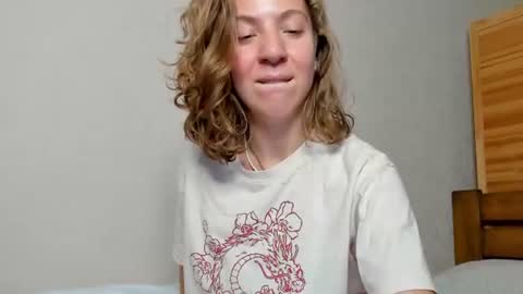 lost_moon online show from August 13, 12:35 am