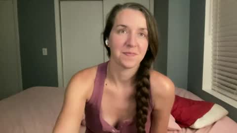 lothlori online show from July 2, 12:55 am
