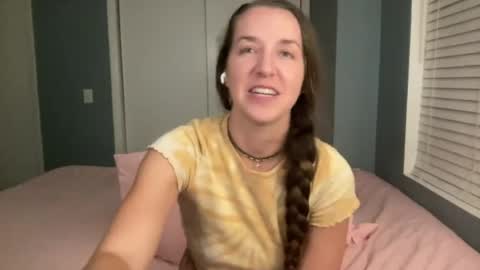 lothlori online show from August 4, 2:41 am