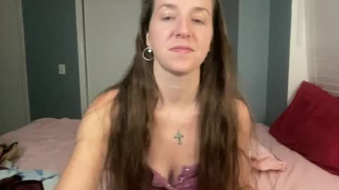 lothlori online show from August 12, 1:08 am