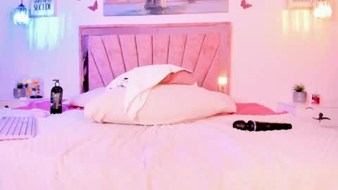 Lotti  online show from September 8, 6:15 pm