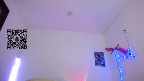 Lou online show from August 14, 7:17 pm