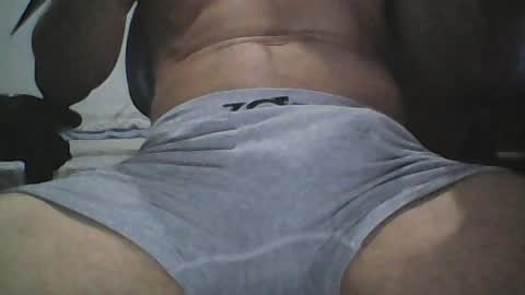 loucoporbucetas116 online show from August 17, 3:00 am