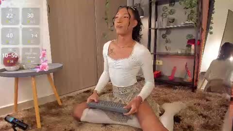 Louis Valdz online show from August 2, 1:34 am