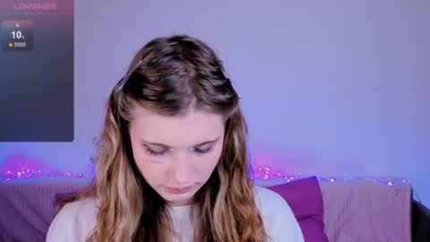 LouiseKane online show from August 2, 5:53 pm