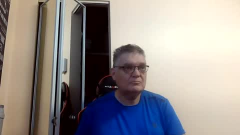 loumtl3 online show from July 29, 12:23 pm