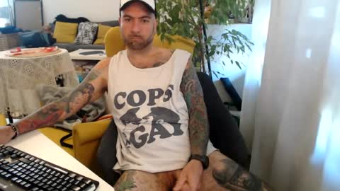 Guapito online show from July 30, 8:43 am