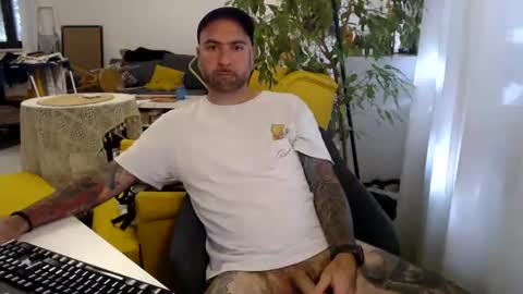 Guapito online show from August 16, 4:55 pm
