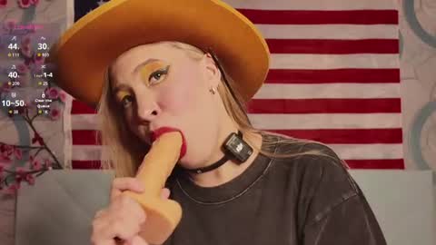 lovamanda online show from July 14, 2:38 am