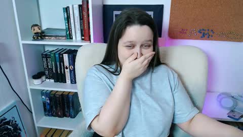 Mia  online show from February 24, 10:40 pm