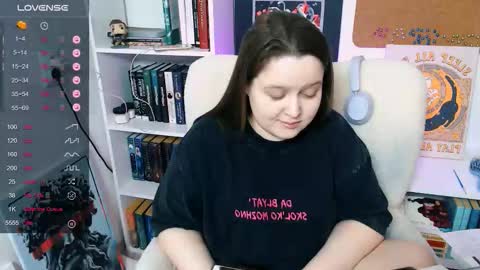 Mia  online show from February 25, 2:09 am