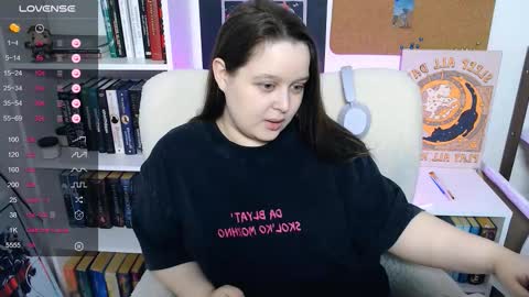 Mia  online show from February 25, 5:22 pm