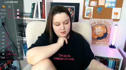 Mia  online show from March 26, 10:41 am