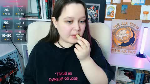 Mia  online show from April 4, 1:07 pm