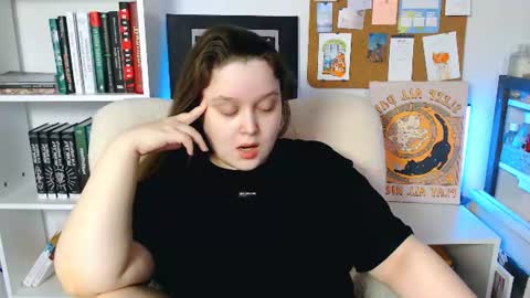 Mia  online show from July 11, 2:01 pm