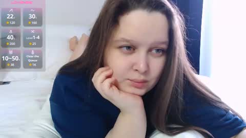 Mia  online show from August 13, 12:52 pm