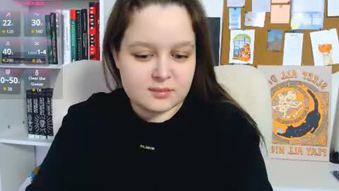 Mia  online show from August 14, 2:10 pm