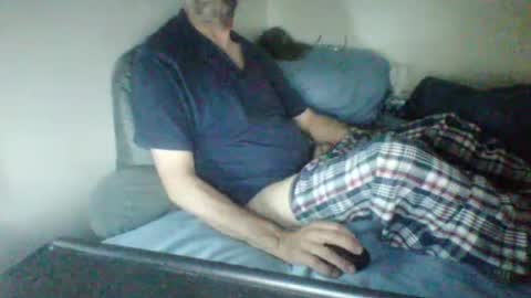 love2benaked686290 online show from July 6, 7:44 am
