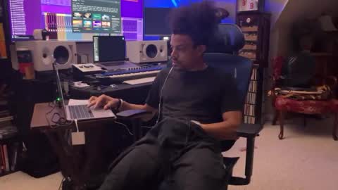 Prynce online show from July 22, 5:21 am