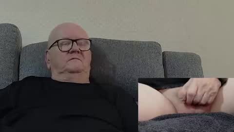 love__boobies online show from August 9, 1:34 pm