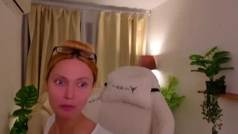 love_call online show from August 1, 5:46 am
