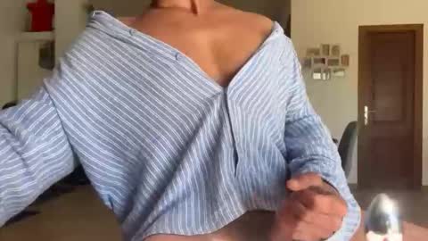 Loveisperfect online show from April 7, 8:41 am
