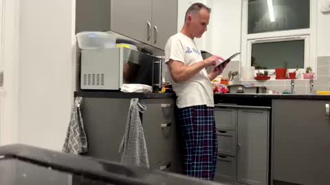 getnaked123 online show from May 12, 12:02 am