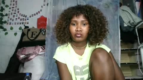 lovelaspice online show from June 11, 8:15 pm