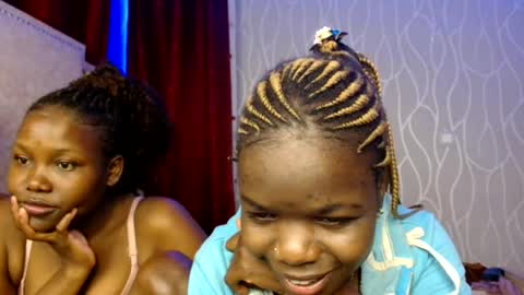 Shaz online show from August 14, 7:39 pm