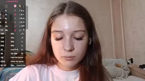 Lina online show from July 31, 9:20 pm
