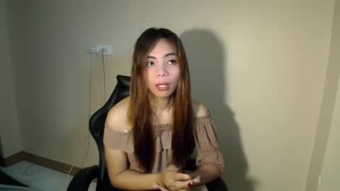 lovely_cummerx online show from August 1, 1:00 am