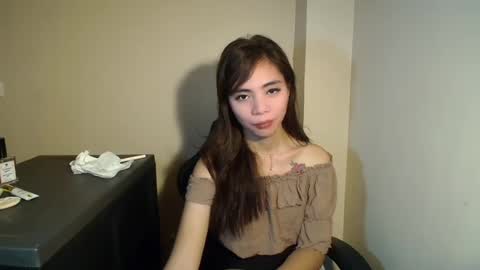 lovely_cummerx online show from August 13, 1:52 am