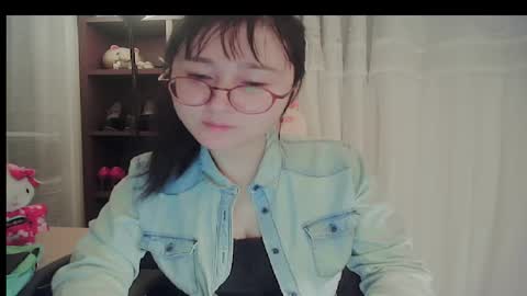 DANA KIM online show from March 19, 5:27 pm