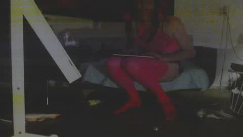 lovely online show from June 25, 1:41 am
