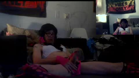 lovely online show from July 2, 3:07 am