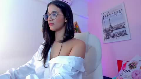 Olivia online show from August 7, 3:34 pm