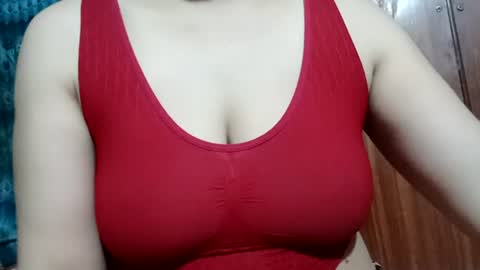 katrina follow me guys online show from July 4, 10:39 am