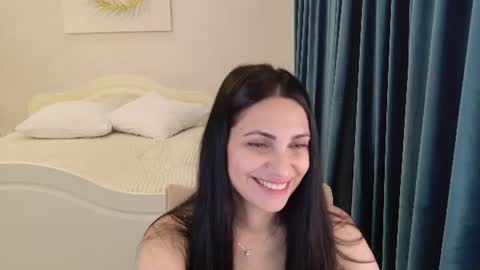 Beatrice online show from August 10, 10:00 pm