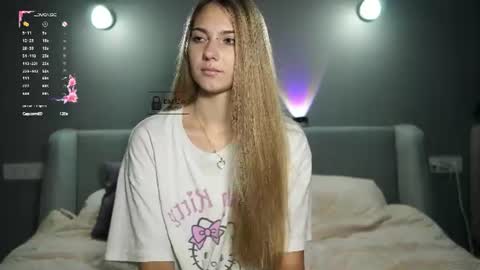 lovelygracee online show from August 10, 7:59 pm