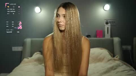 lovelygracee online show from August 11, 1:02 pm