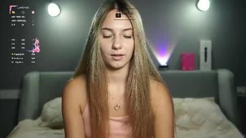 lovelygracee online show from August 13, 4:21 pm