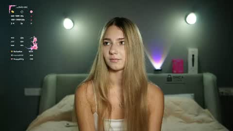 lovelygracee online show from August 14, 1:59 pm