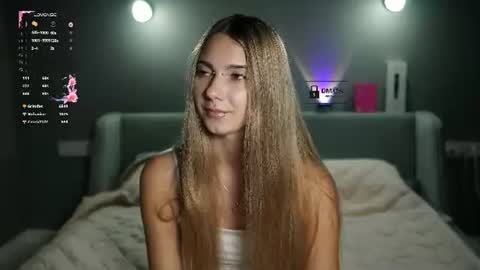 lovelygracee online show from August 14, 7:39 pm