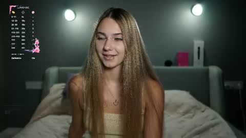 lovelygracee online show from August 15, 3:38 pm