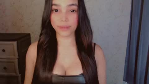 lovelylaiza online show from August 15, 10:30 am