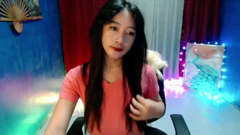lovelypetite143 online show from August 1, 7:53 pm